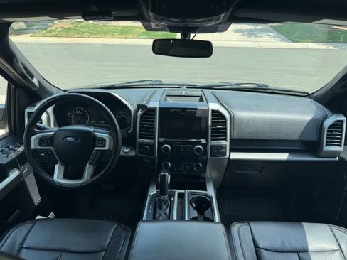 Used 2019 Ford F150 Lariat w/ Equipment Group 502A Luxury AWD/4WD image 13