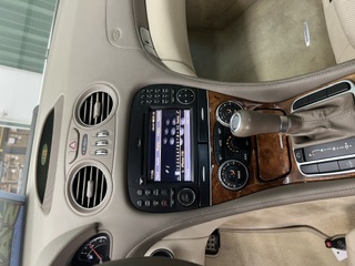 Used 2009 Mercedes-Benz SL 550 image 4