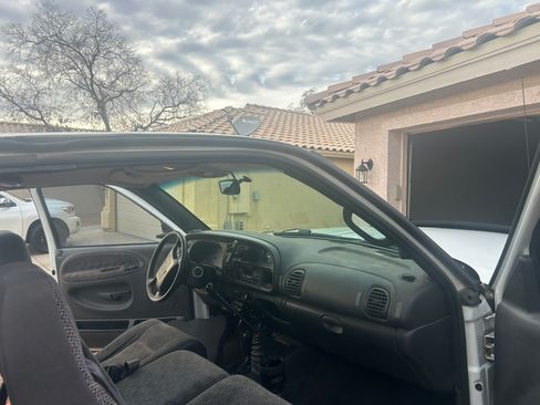 Used 1999 Dodge Ram 2500 Truck 4x4 Quad Cab image 11