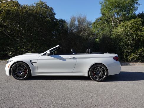 Used 2019 BMW M4 Convertible w/ Competition Package image 8