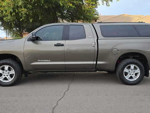 Used 2010 Toyota Tundra 4x4 Double Cab image 1