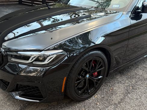 Used 2023 BMW M550i xDrive w/ Executive Package image 4