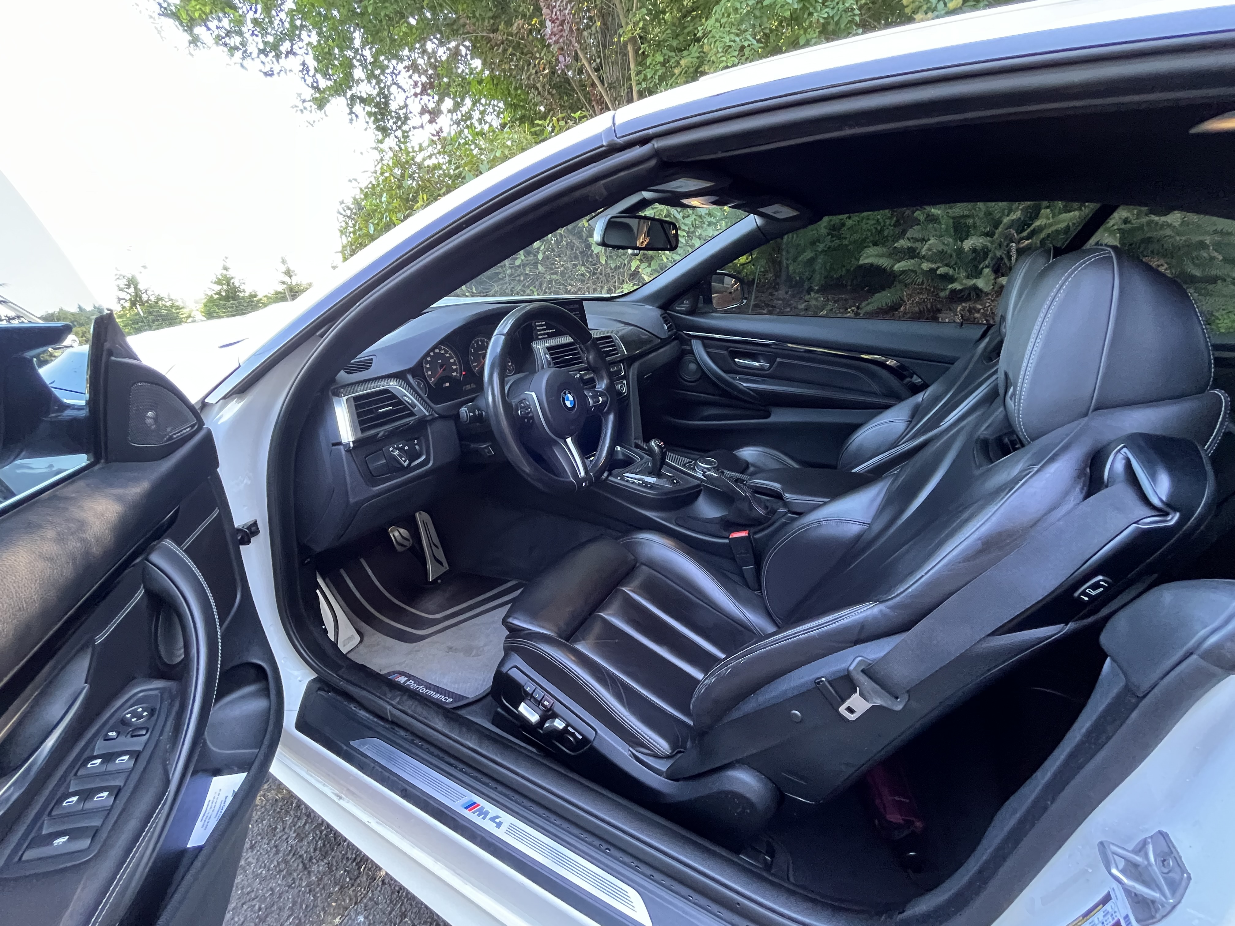 Used 2017 BMW M4 Convertible RWD image 6