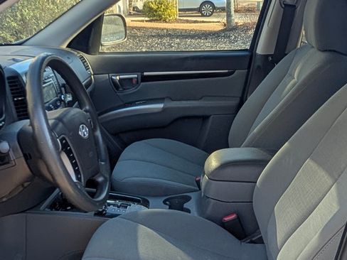 Used 2012 Hyundai Santa Fe GLS image 11