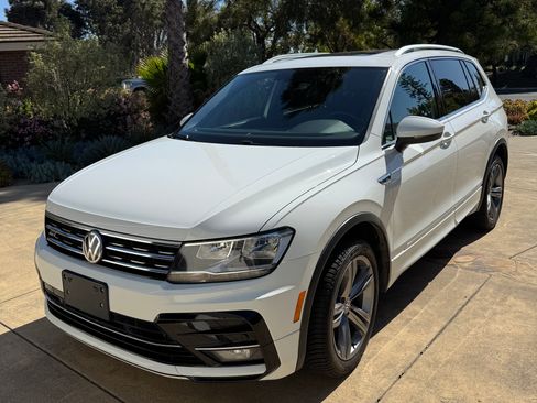 Used 2018 Volkswagen Tiguan SEL image 10