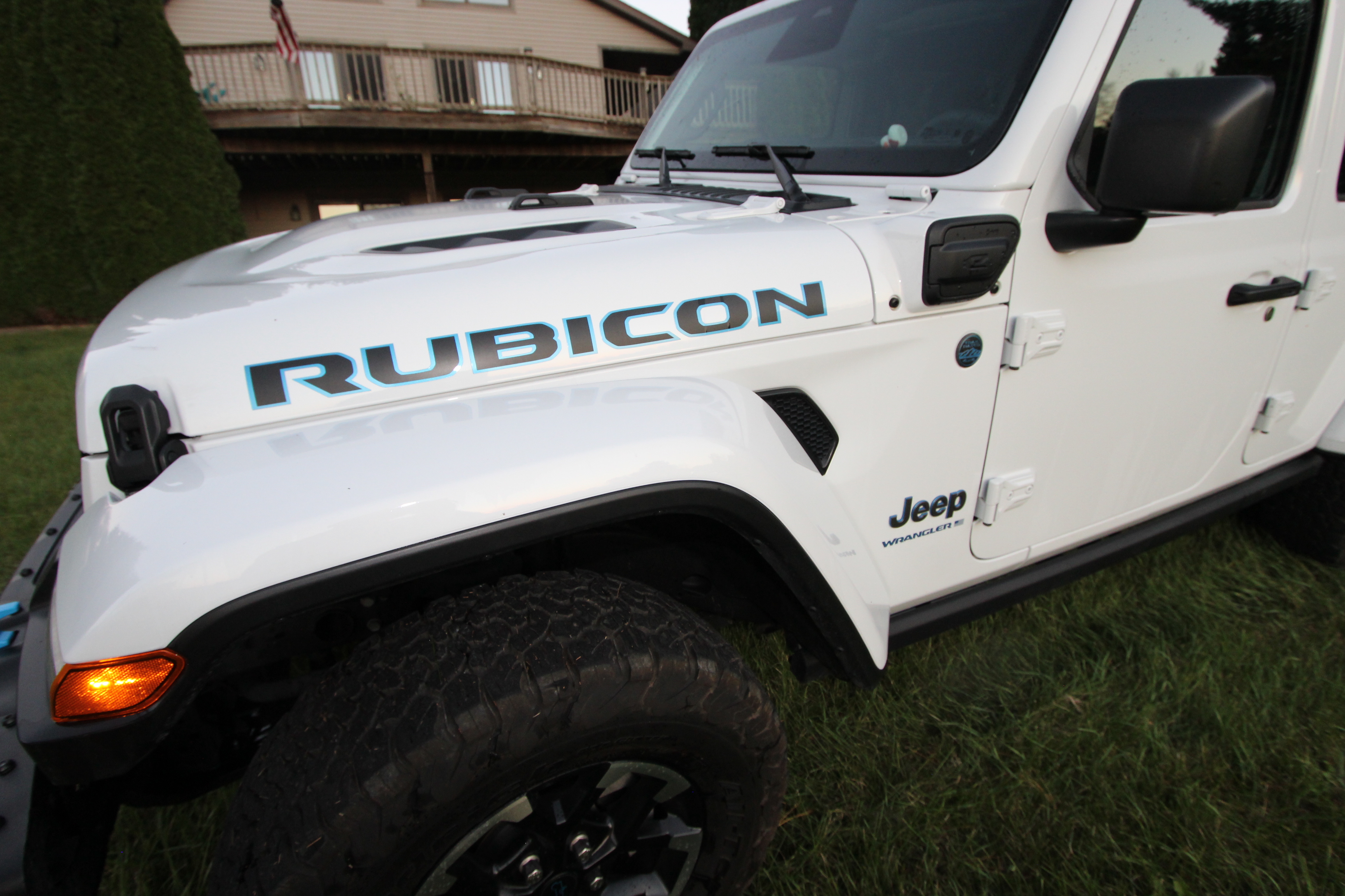 Used 2025 Jeep Wrangler Unlimited Rubicon 4xe AWD/4WD image 6