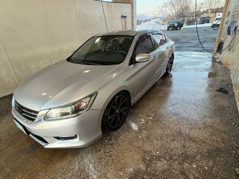Used 2013 Honda Accord LX image 5