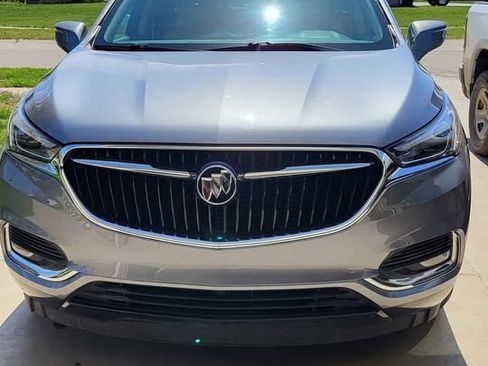 Used 2019 Buick Enclave Essence image 10