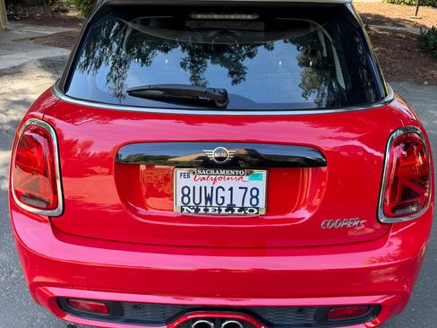 Used 2021 MINI Cooper S w/ Premium Package image 2