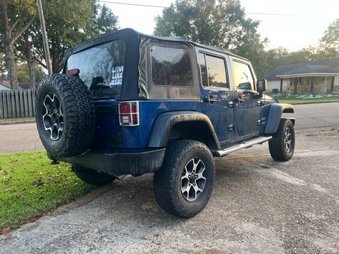 Used 2010 Jeep Wrangler Unlimited Sport image 10