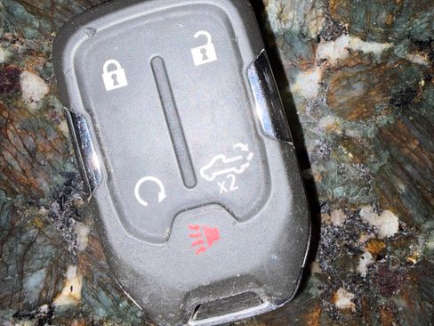 Used 2020 GMC Sierra 1500 AT4 w/ AT4 Premium Package image 19