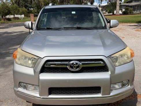 Used 2012 Toyota 4Runner SR5 w/ Convenience Pkg image 2