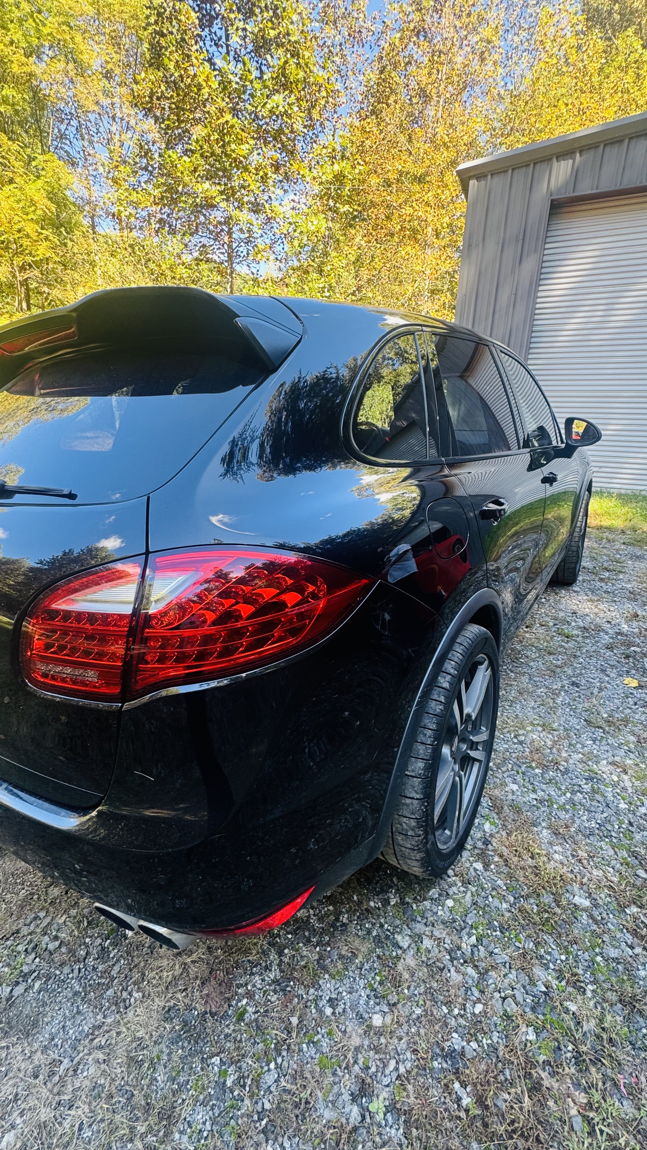 Used 2012 Porsche Cayenne S w/ Premium Pkg Plus AWD/4WD image 4