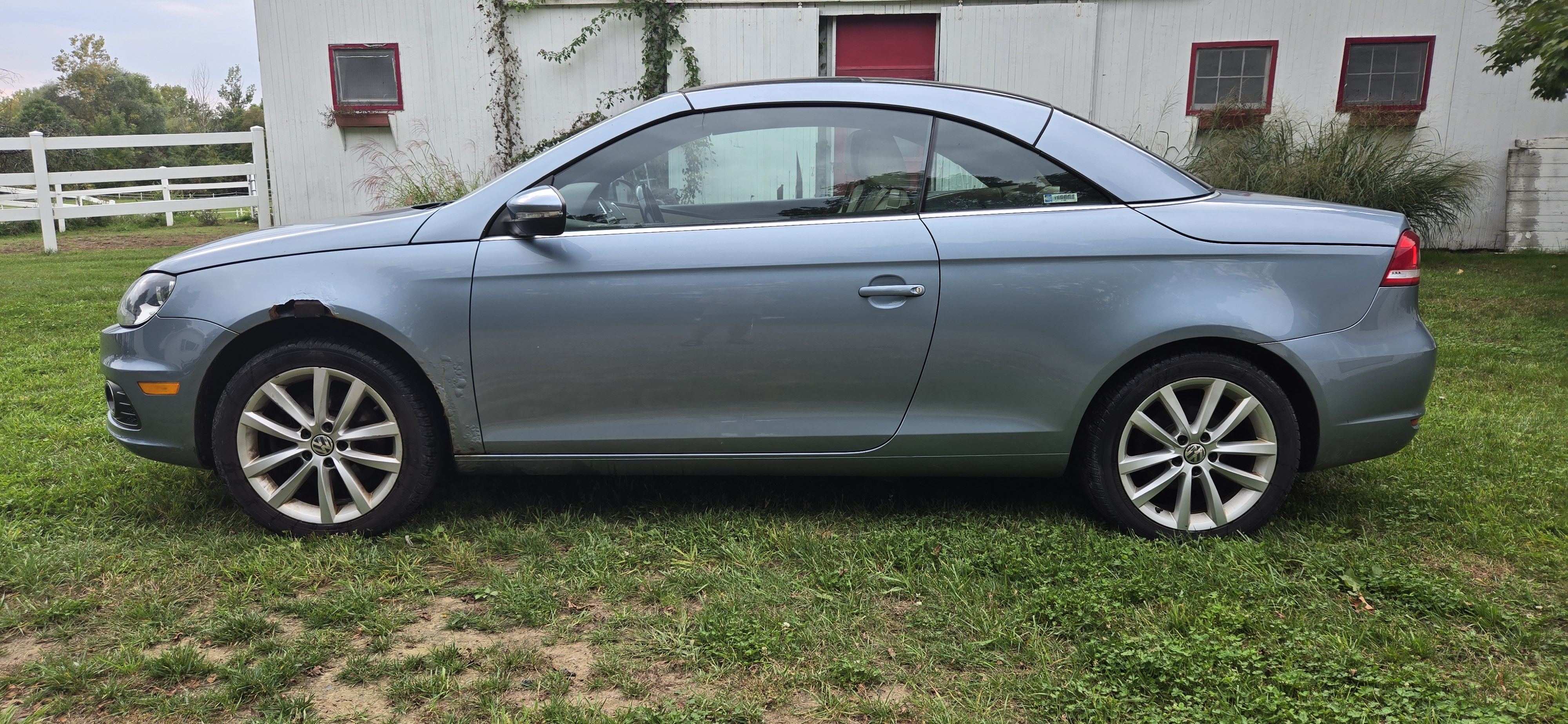 Used 2012 Volkswagen Eos Komfort FWD image 4