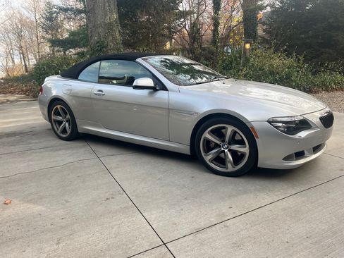Used 2010 BMW 650i Convertible image 4
