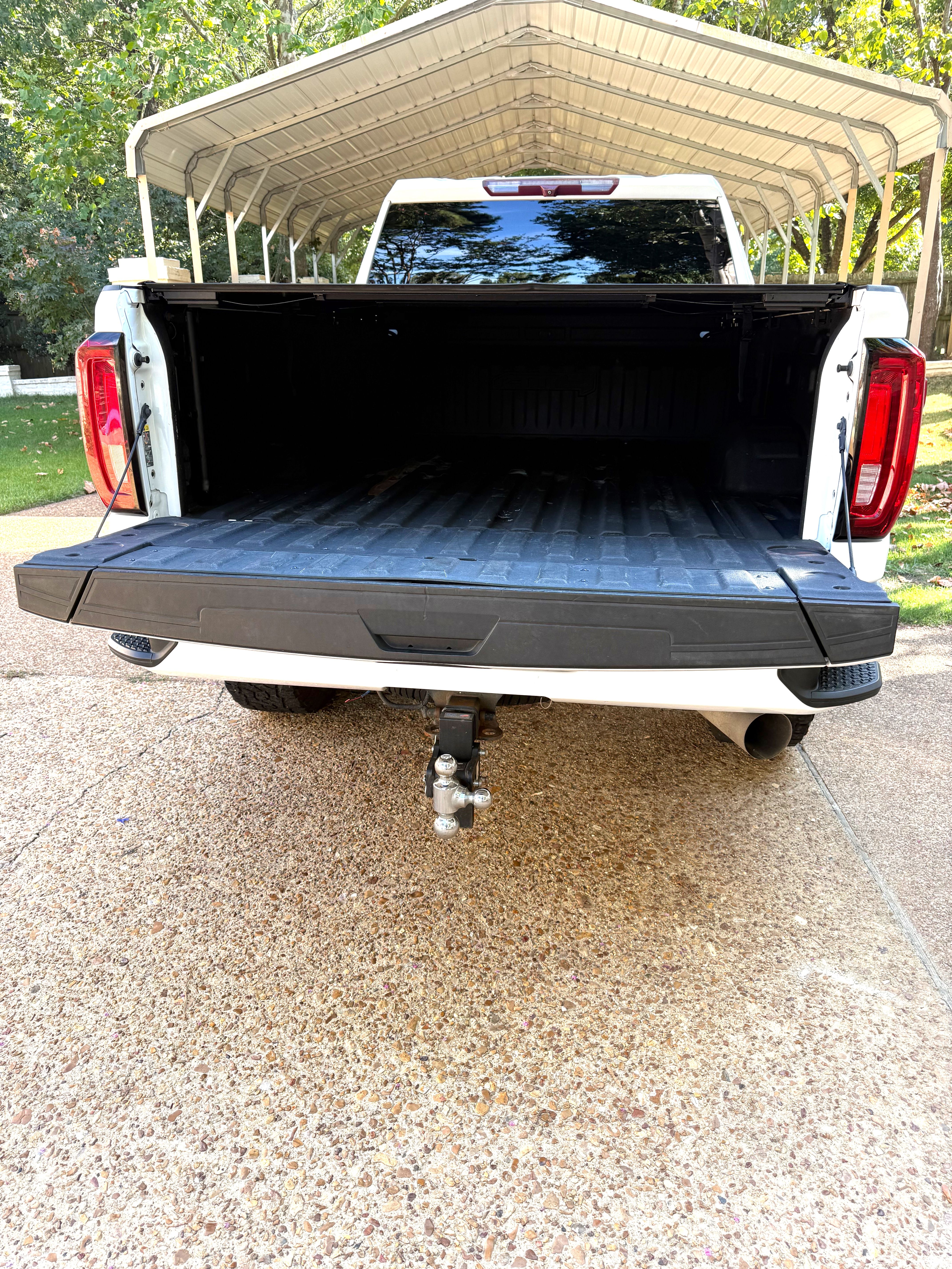 Used 2022 GMC Sierra 2500 AT4 w/ Gooseneck/5TH Wheel Package AWD/4WD image 8