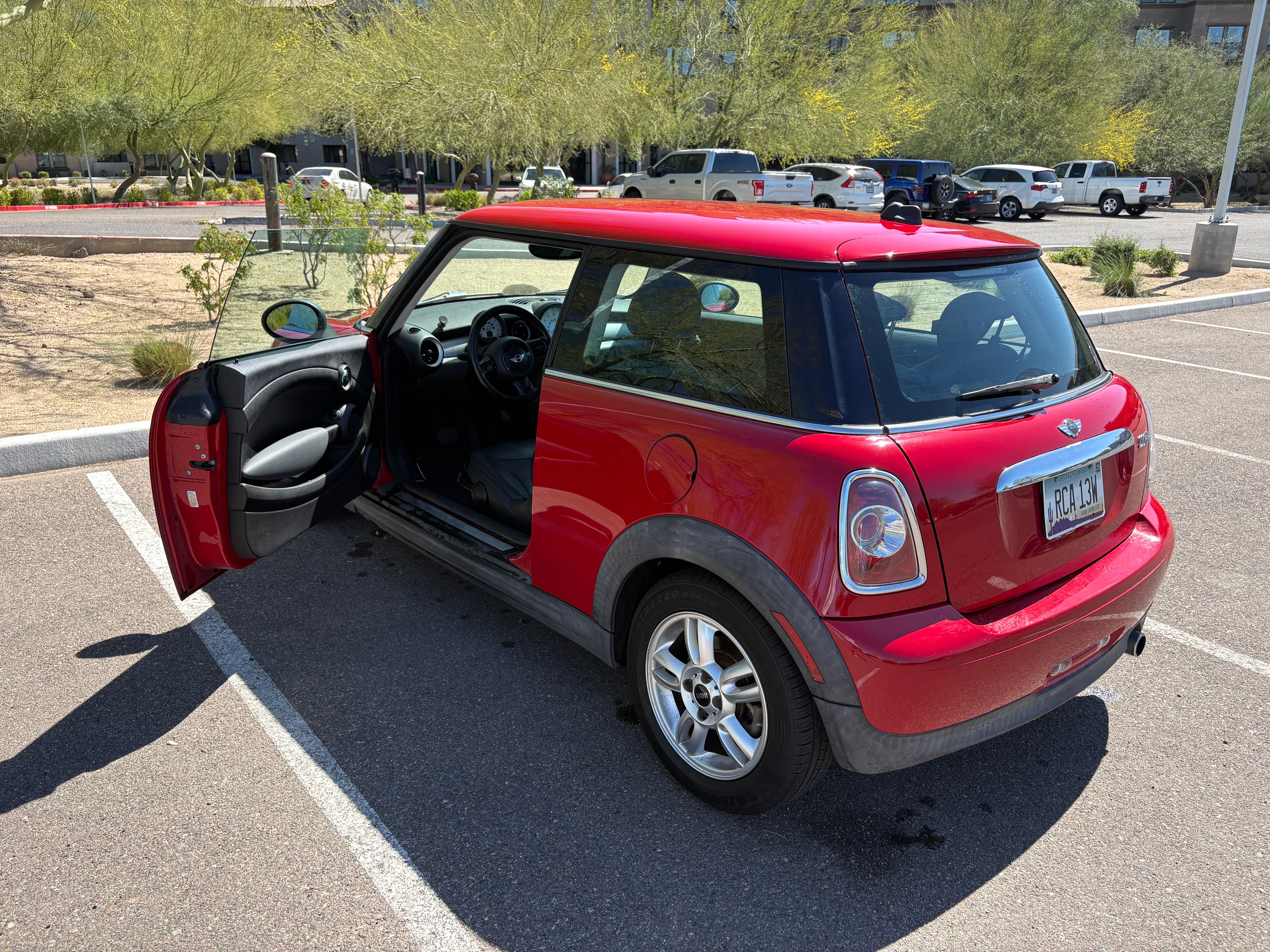 Used 2011 MINI Cooper Hardtop FWD image 8