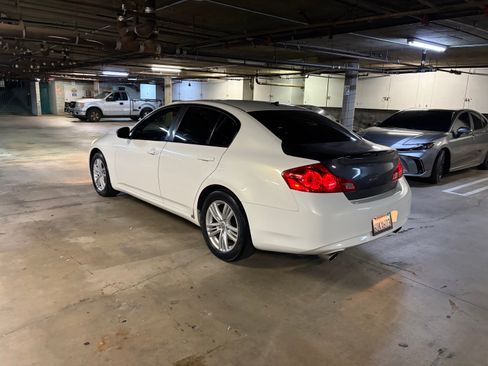 Used 2012 INFINITI G25 Journey RWD image 17