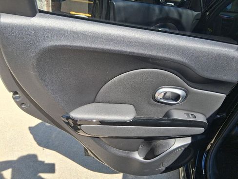 Used 2016 Kia Soul + w/ Tarmac Special Edition image 8