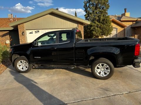 Used 2015 Chevrolet Colorado LT RWD image 2