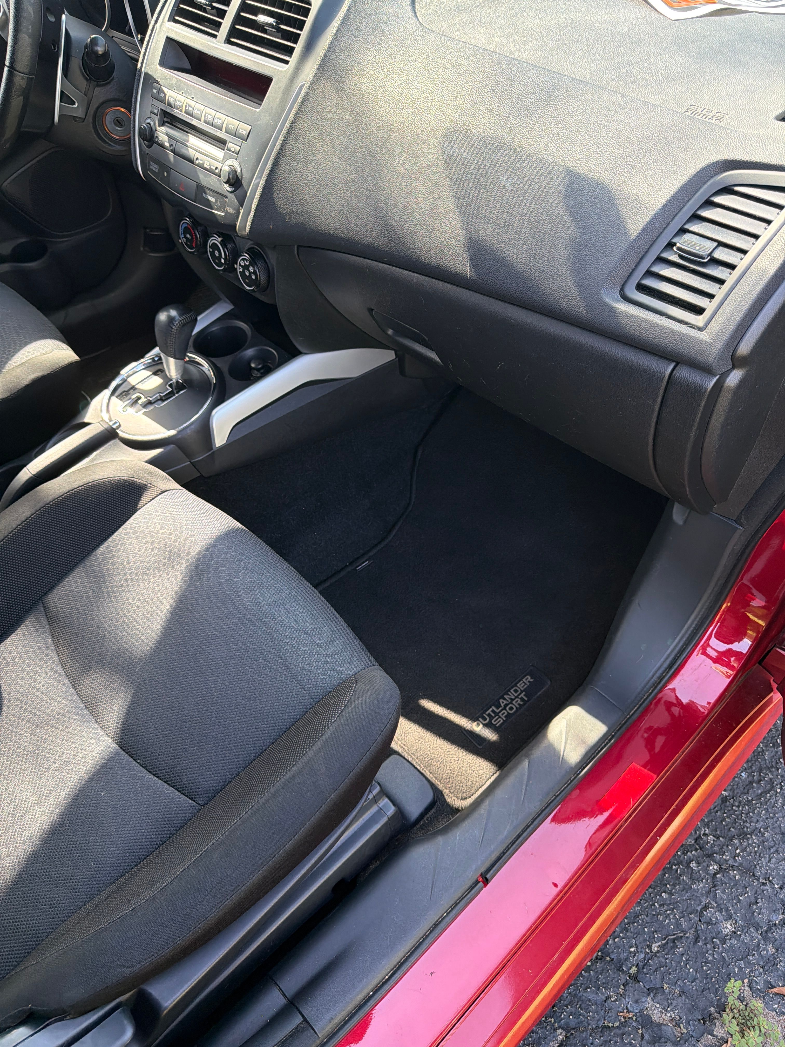 Used 2012 Mitsubishi Outlander Sport ES FWD image 17