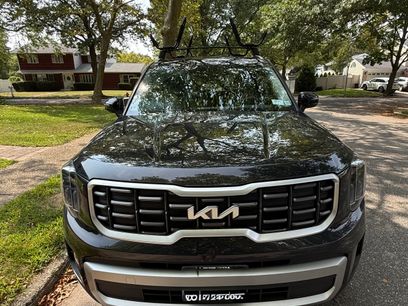 Used 2023 Kia Telluride S w/ S Sunroof Package