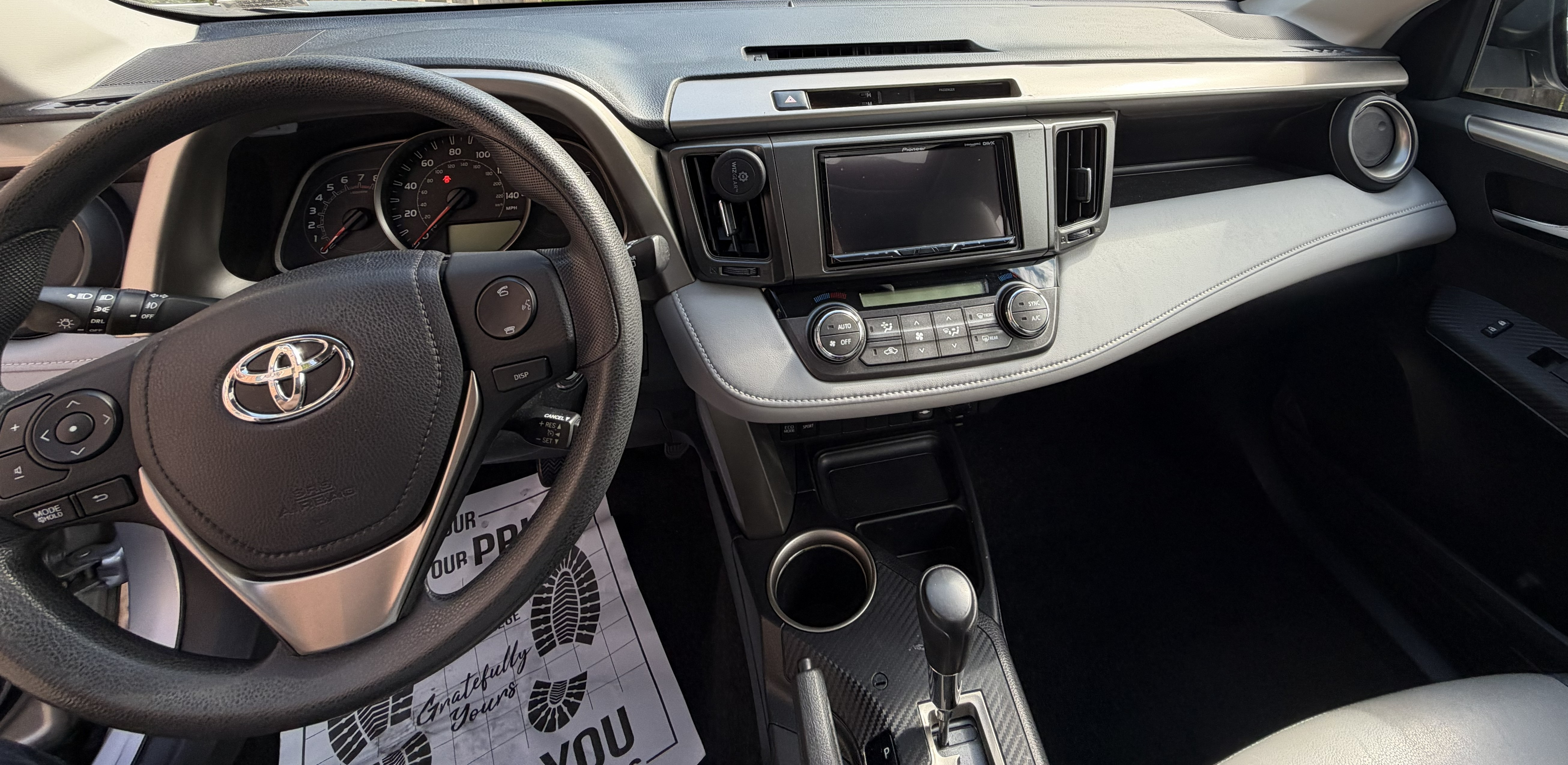 Used 2014 Toyota RAV4 XLE FWD image 10