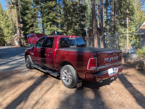 Used 2016 RAM 1500 Limited image 4