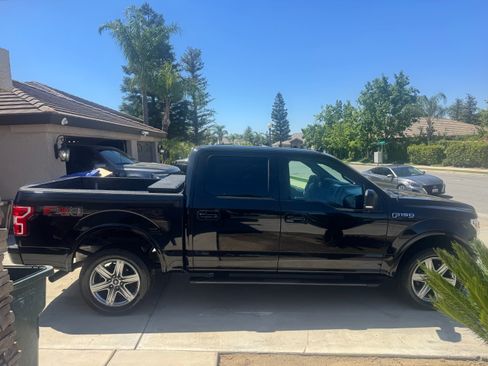 Used 2019 Ford F150 XLT w/ Equipment Group 302A Luxury AWD/4WD image 5