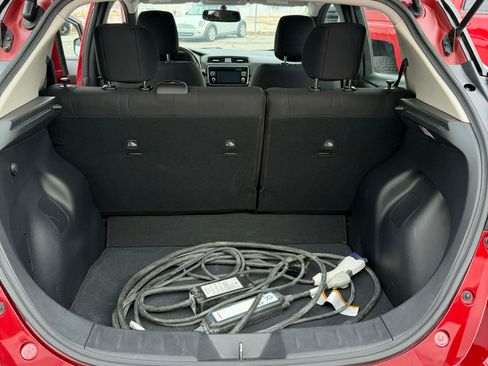 Used 2018 Nissan Leaf SV w/ SV All Weather Package image 17