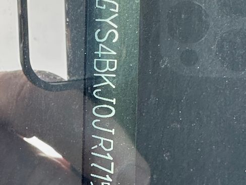 Used 2018 Cadillac Escalade Luxury image 15