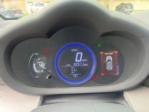 Used 2013 Toyota RAV4 EV image 11