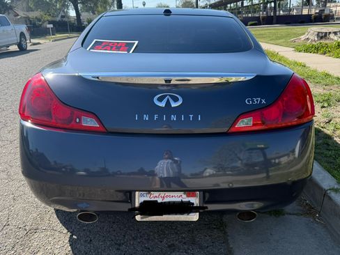Used 2010 INFINITI G37 x Coupe w/ Premium Pkg image 5