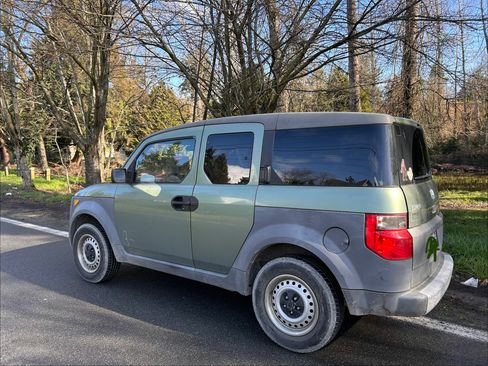 Used 2004 Honda Element LX image 2