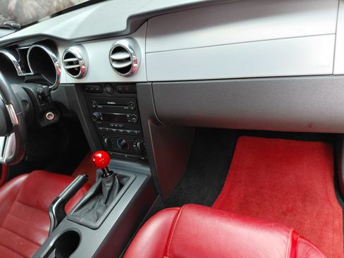 Used 2006 Ford Mustang GT Premium image 23