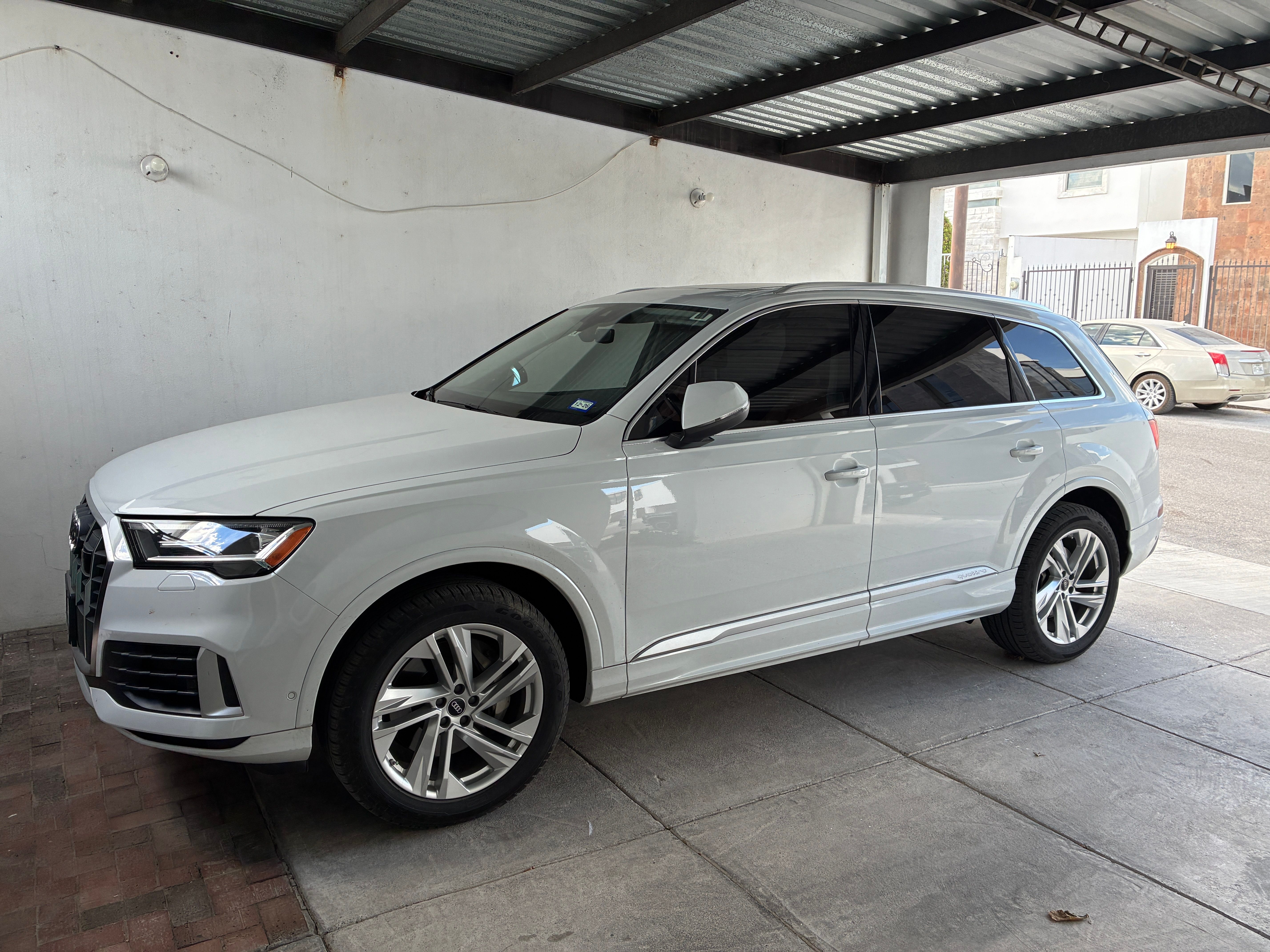 Used 2022 Audi Q7 3.0T Premium Plus w/ Premium Plus Package AWD/4WD image 10
