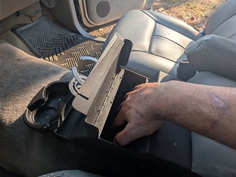 Used 1999 Chevrolet Tahoe 4WD 2-Door w/ Preferred Equipment Group image 27