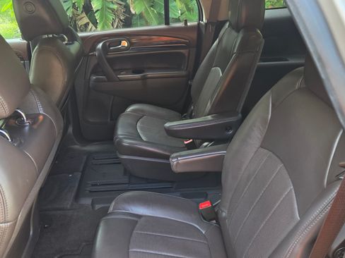 Used 2014 Buick Enclave Premium w/ Trailering Provision Package image 10