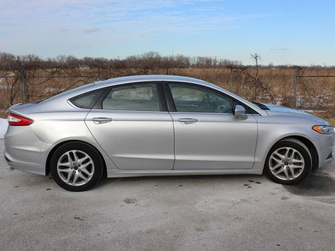 Used 2014 Ford Fusion SE image 13