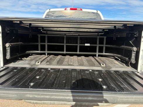 Used 2011 Nissan Frontier SV w/ SV Premium Utility Pkg image 14