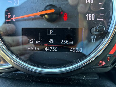 Used 2019 MINI Cooper S w/ Premium Package image 4