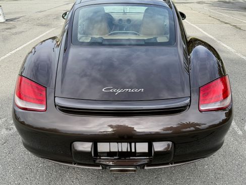 Used 2011 Porsche Cayman image 9