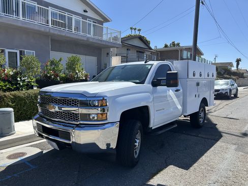 Used 2019 Chevrolet Silverado 2500 W/T w/ WT Convenience Package AWD/4WD image 1