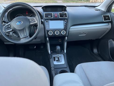 Used 2016 Subaru Forester 2.5i Premium w/ All-Weather Package image 11