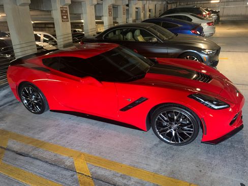 Used 2017 Chevrolet Corvette Stingray Coupe w/ 3LT Preferred Equipment Group image 4