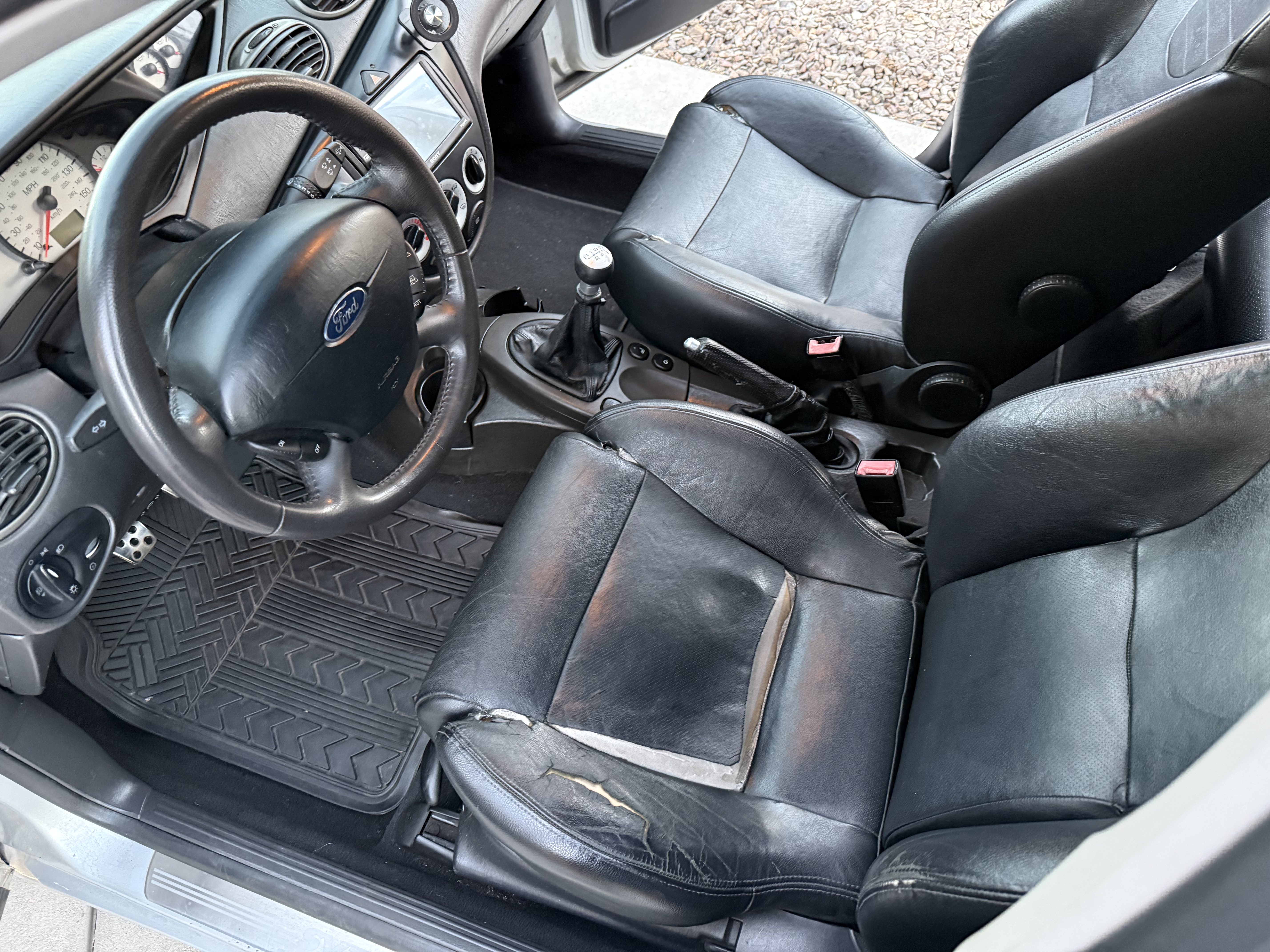 Used 2004 Ford Focus SVT FWD image 17