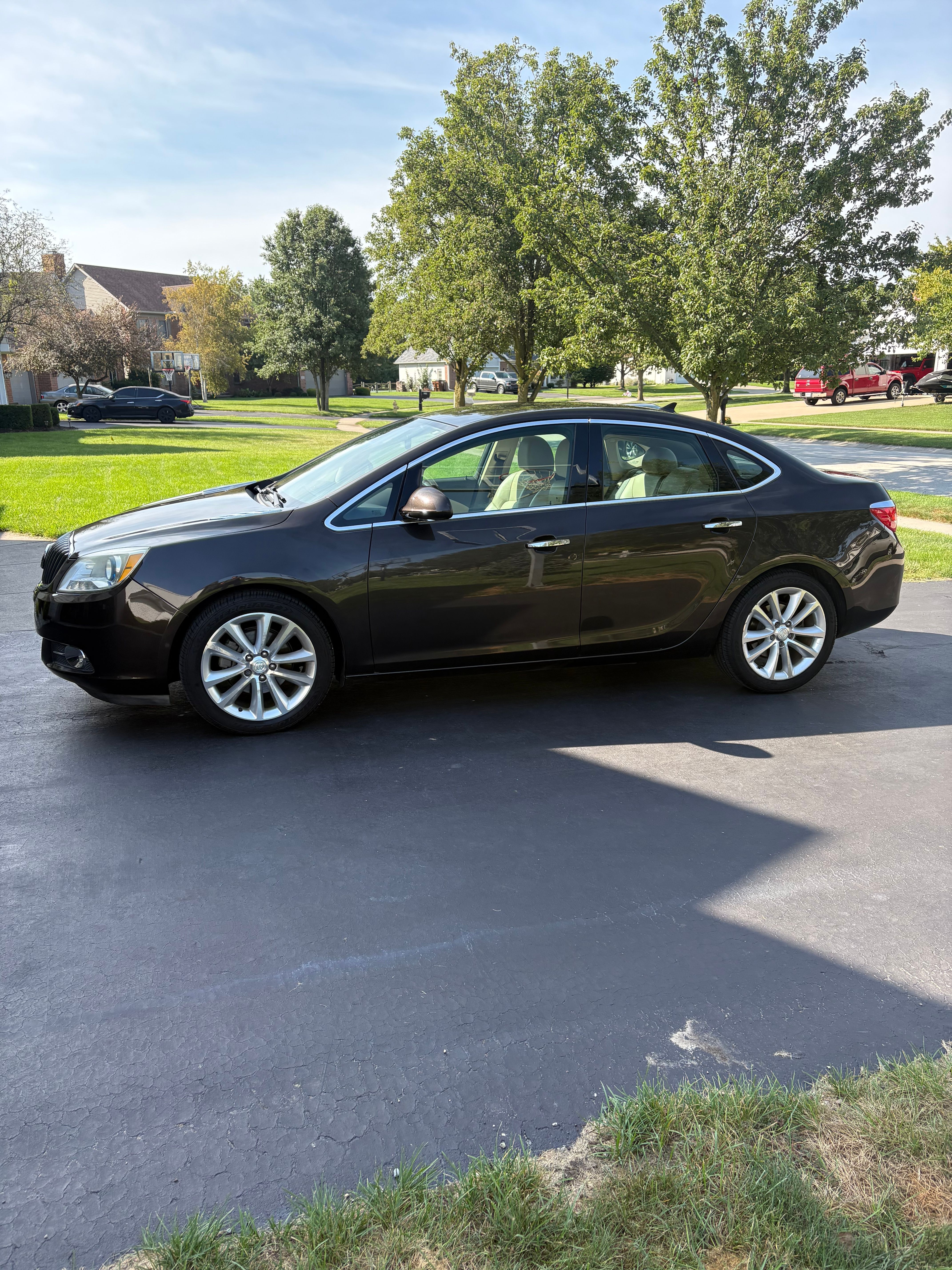 Used 2014 Buick Verano Convenience FWD image 2