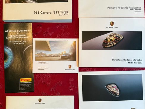 Used 2017 Porsche 911 Carrera 4 image 13