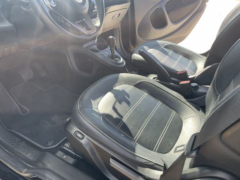 Used 2017 smart fortwo Prime image 14