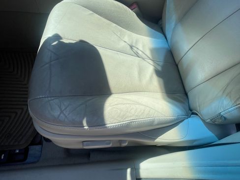 Used 2009 Toyota Camry XLE image 14